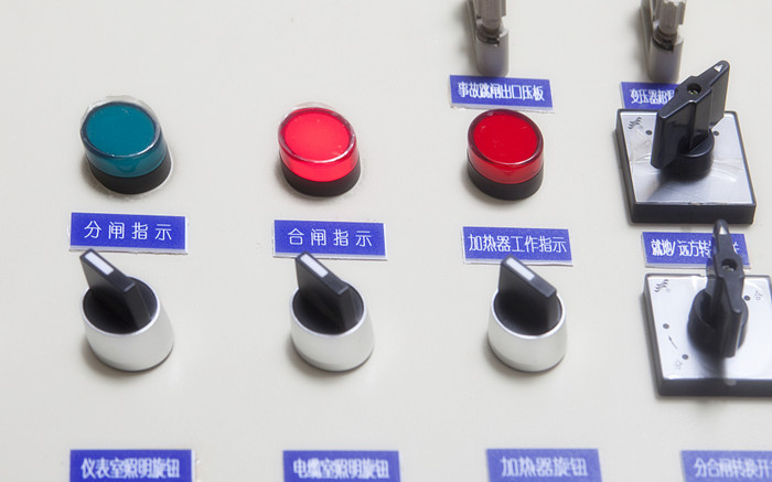 低壓柜內(nèi)的這些電氣原件紫電電氣_它們的作用，工作原理你都了解嗎